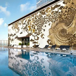 W Otel